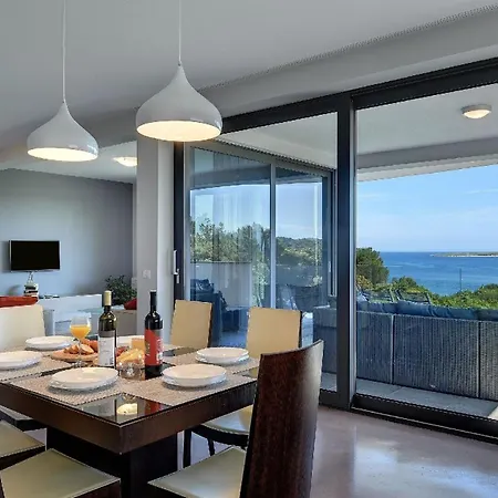 Sunrise Premantur Mit Pool Holiday home *