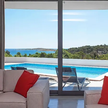 Sunrise Premantur Mit Pool * Premantura